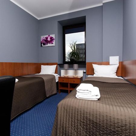 Hotel Level Rypin Extérieur photo