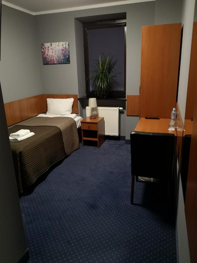 Hotel Level Rypin Extérieur photo
