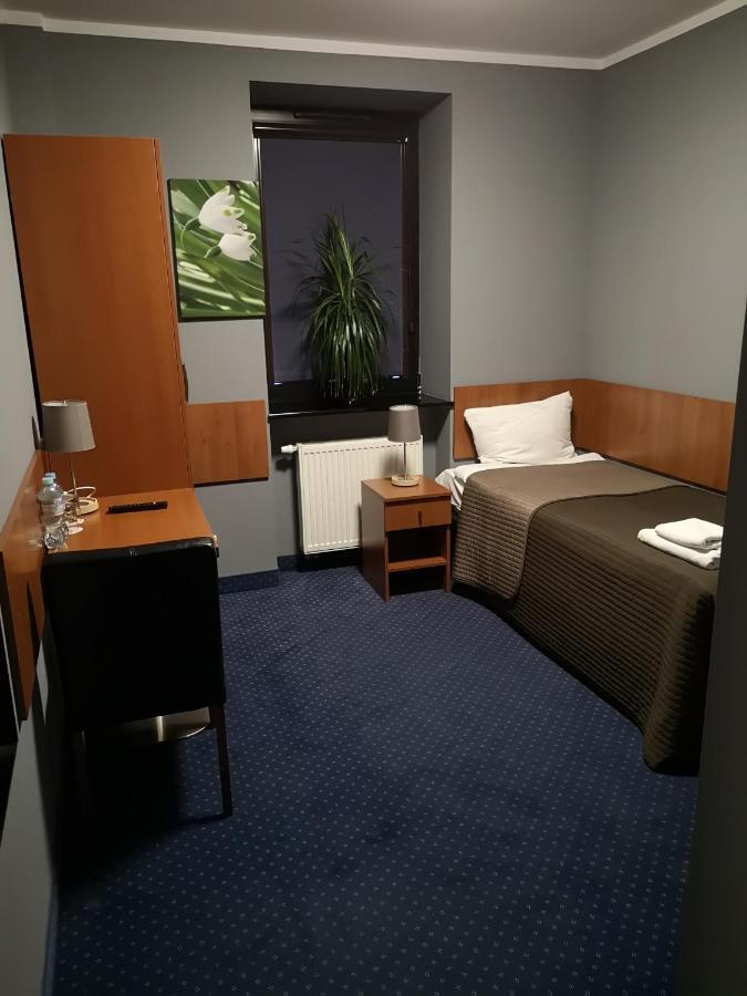 Hotel Level Rypin Extérieur photo